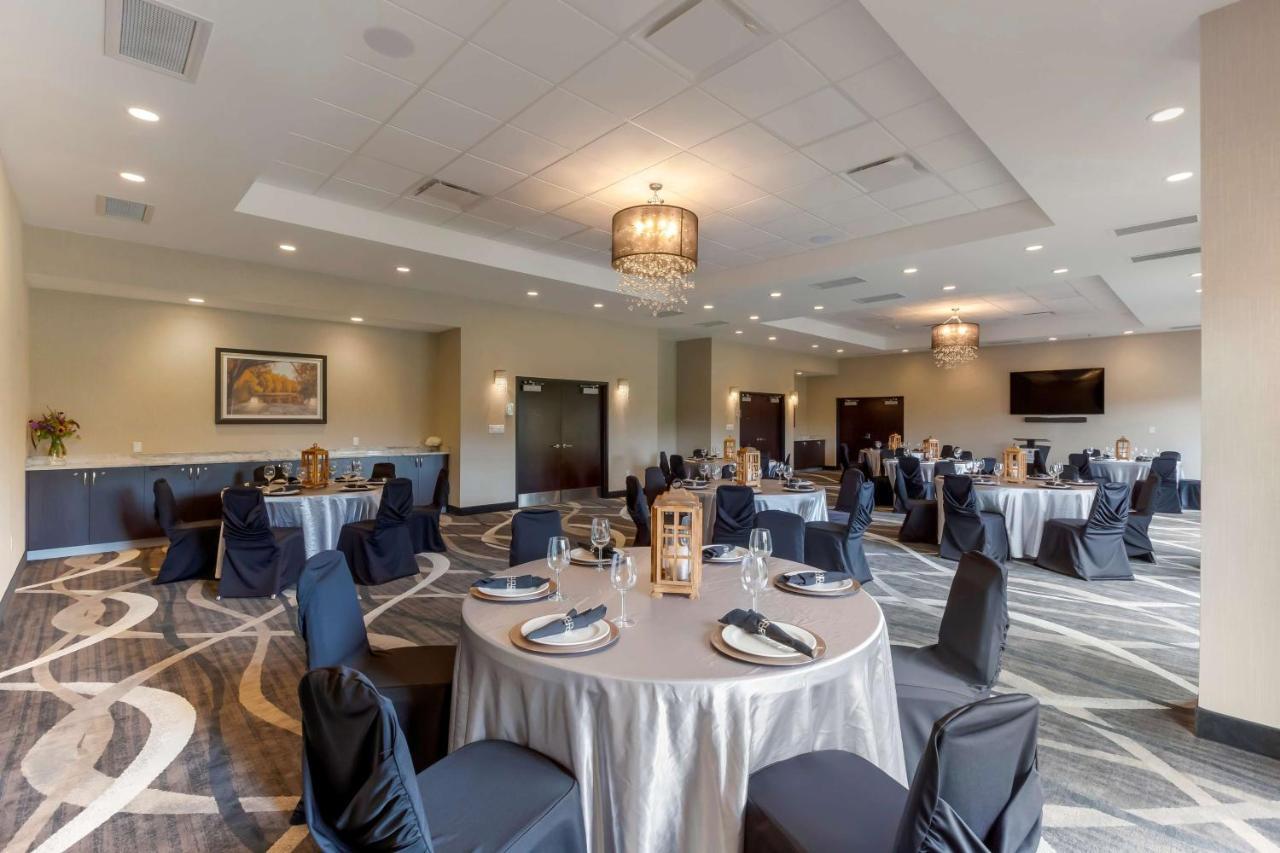 Best Western Premier Northwood Hotel Тіммінс Екстер'єр фото